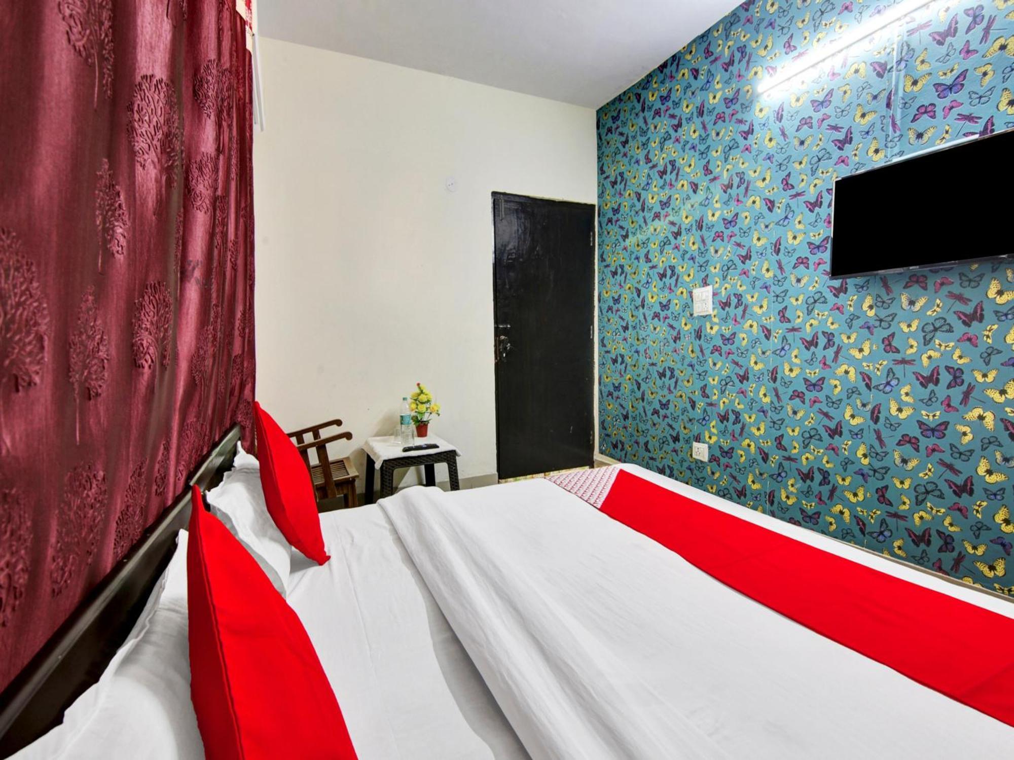 Hotel O Kailash Inn New Delhi Buitenkant foto